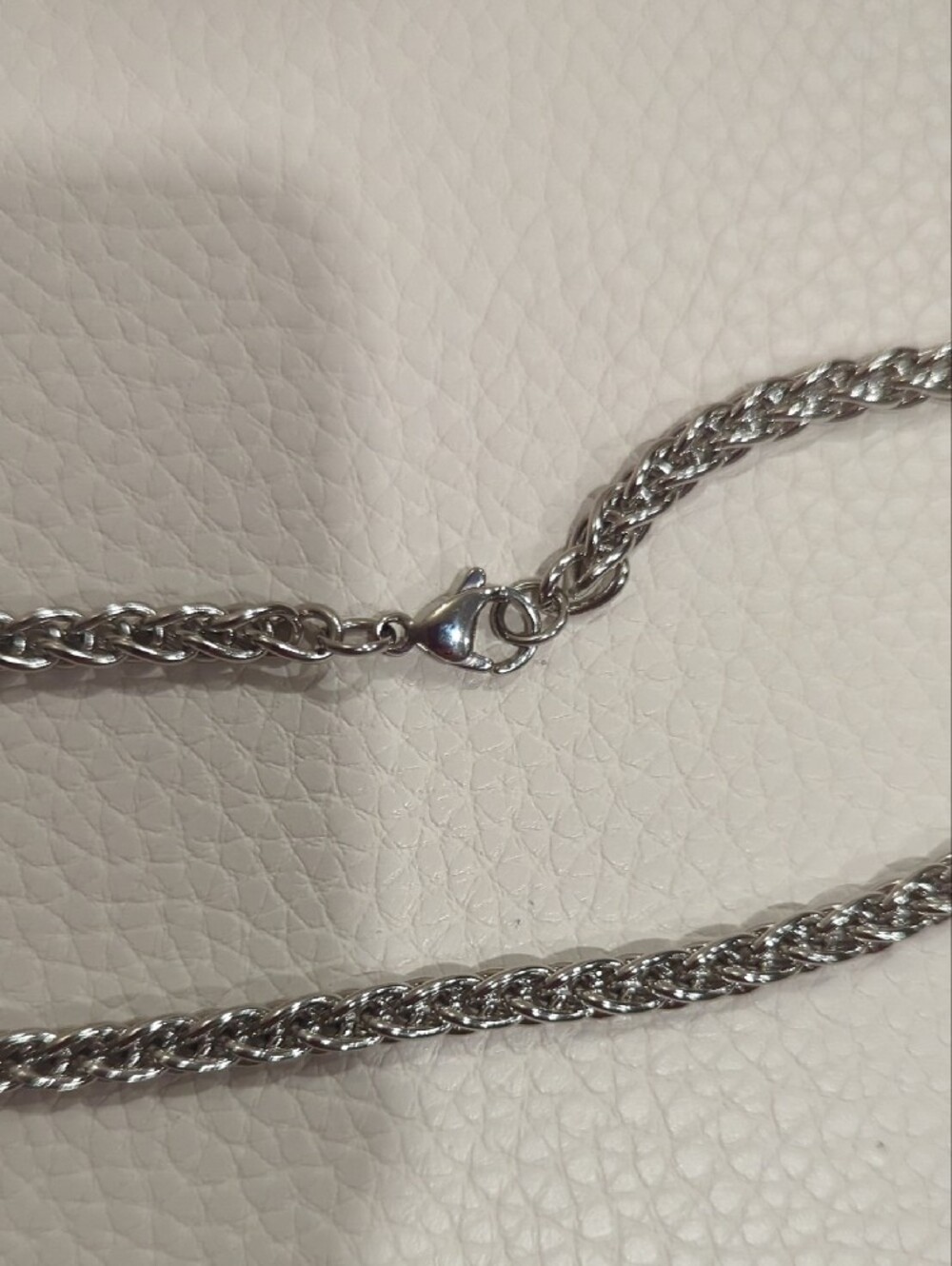 Stainless steel Rope Chain Necklace - Timeless Accessory - Picture 2 of 3